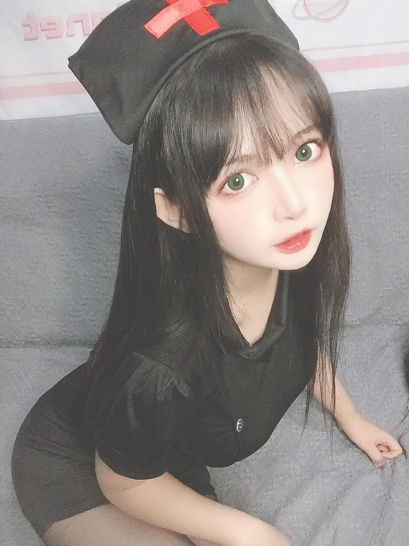 黑猫猫OvO – NO.21 护士喵自拍 [19P]插图2
